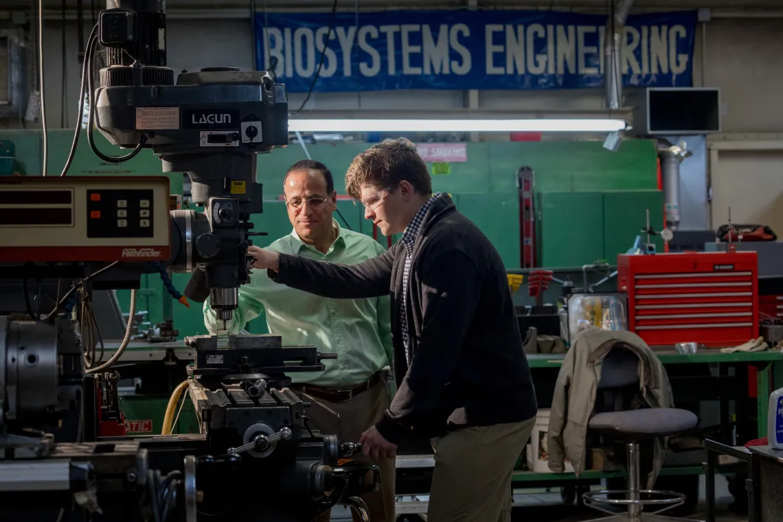 Picture of the biosystems engineering fabrication lab